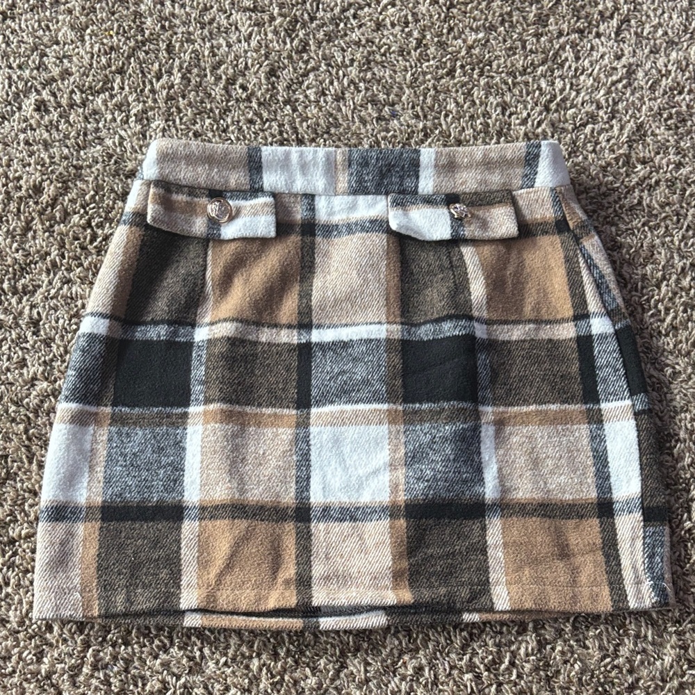 SHEIN Plaid Mini Skirt in Black, White, and Tan
